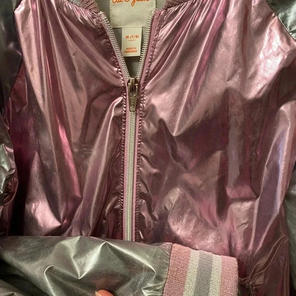 Cat & jack silver and pink shiny lightweight zip up jacket medium 7/8  ribbed - Picture 3 of 11